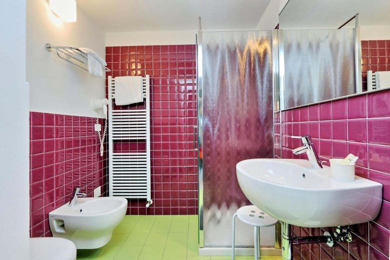 Guest House Viaroma San Severino Marche Buitenkant foto