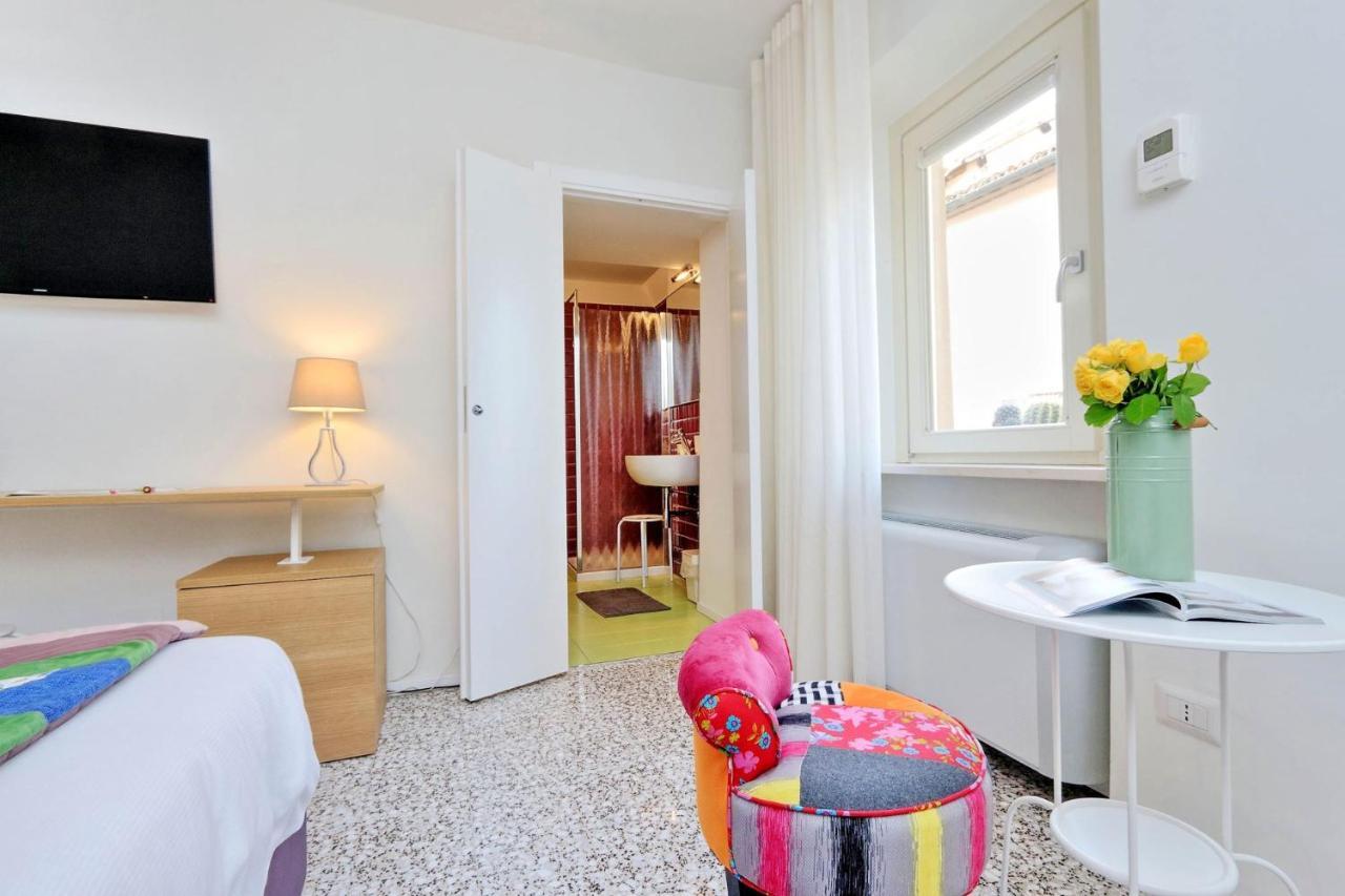 Guest House Viaroma San Severino Marche Buitenkant foto